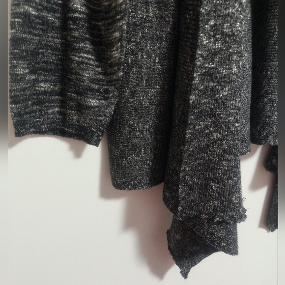 Women Black-White  Cardigan / Size 3X / NWOT - Picture 3 of 8